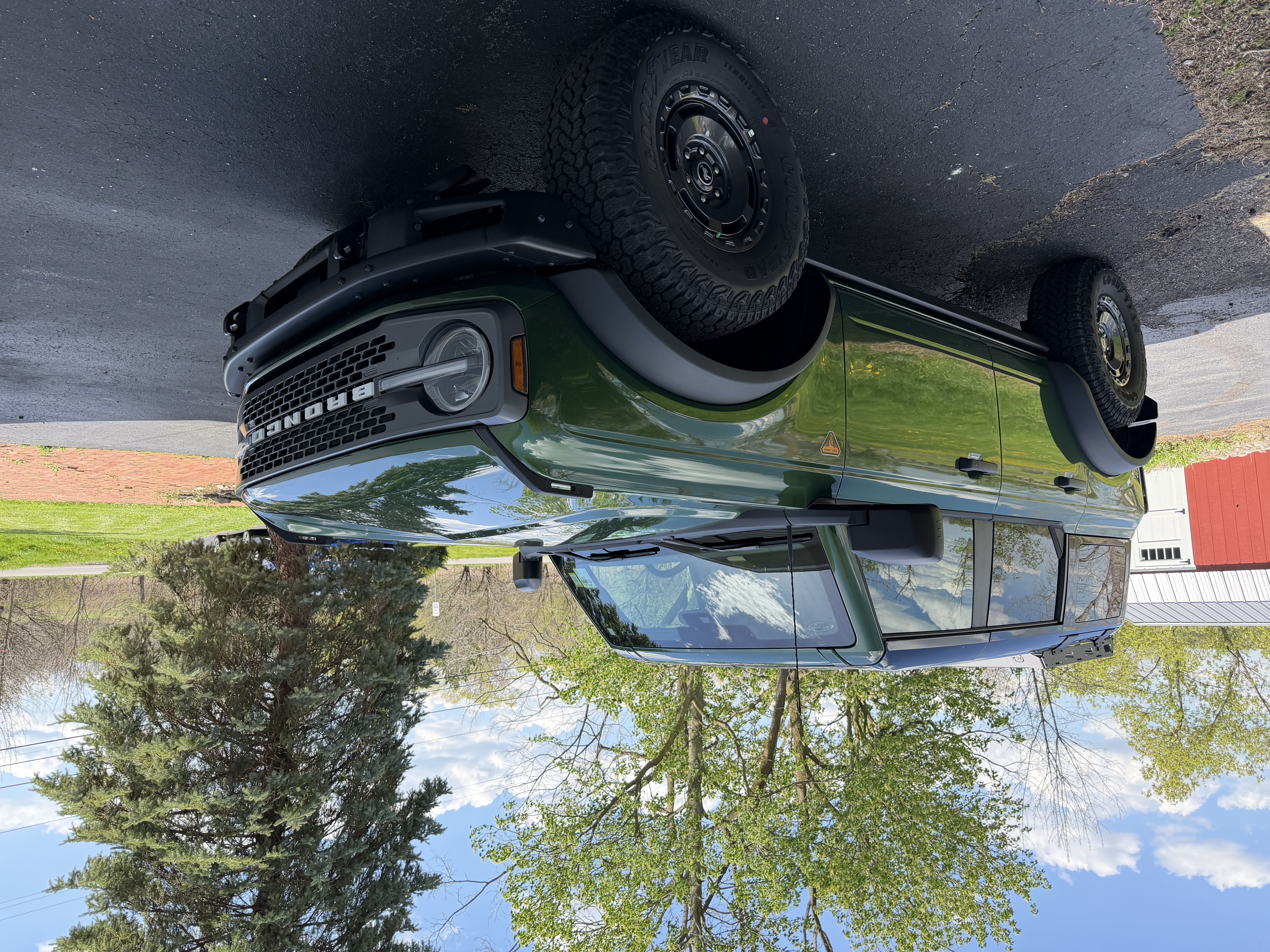green-ford-bronco-1.jpg