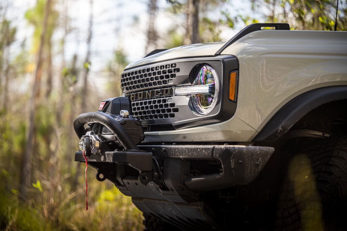 2022 Ford Bronco Everglades_Desert Sand_23.jpg