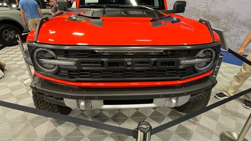Bronco Raptor (Code Orange) Photos at Barrett Jackson Auction - Bronco ...