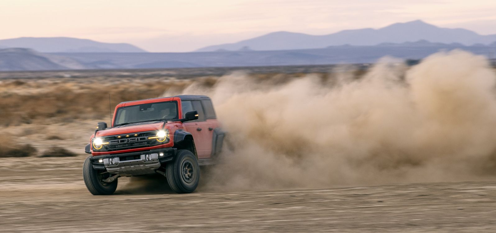 2022 Ford Bronco Raptor_15.jpg