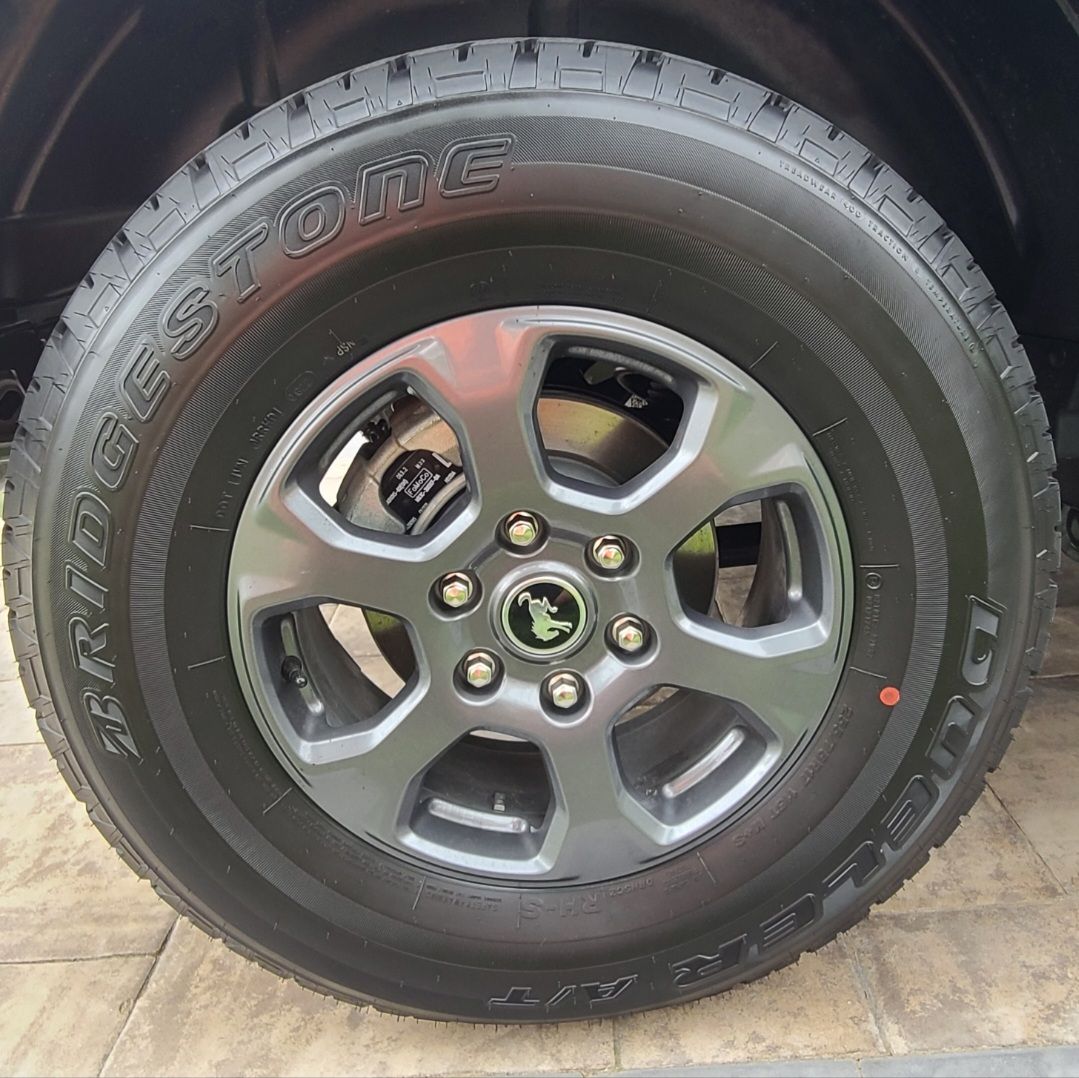 Bronco Wheel and Tire Pic.jpg