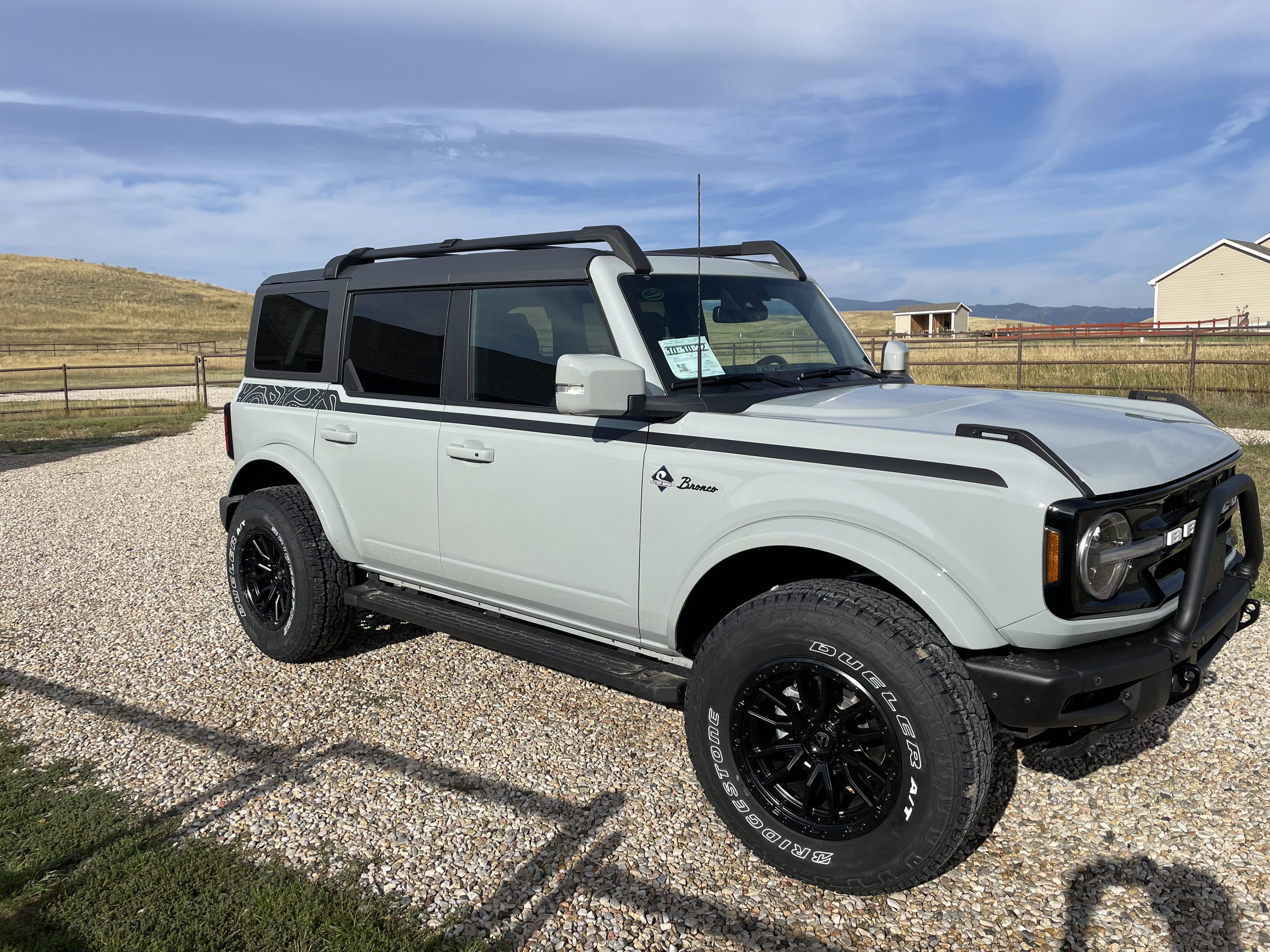Bronco1.jpg