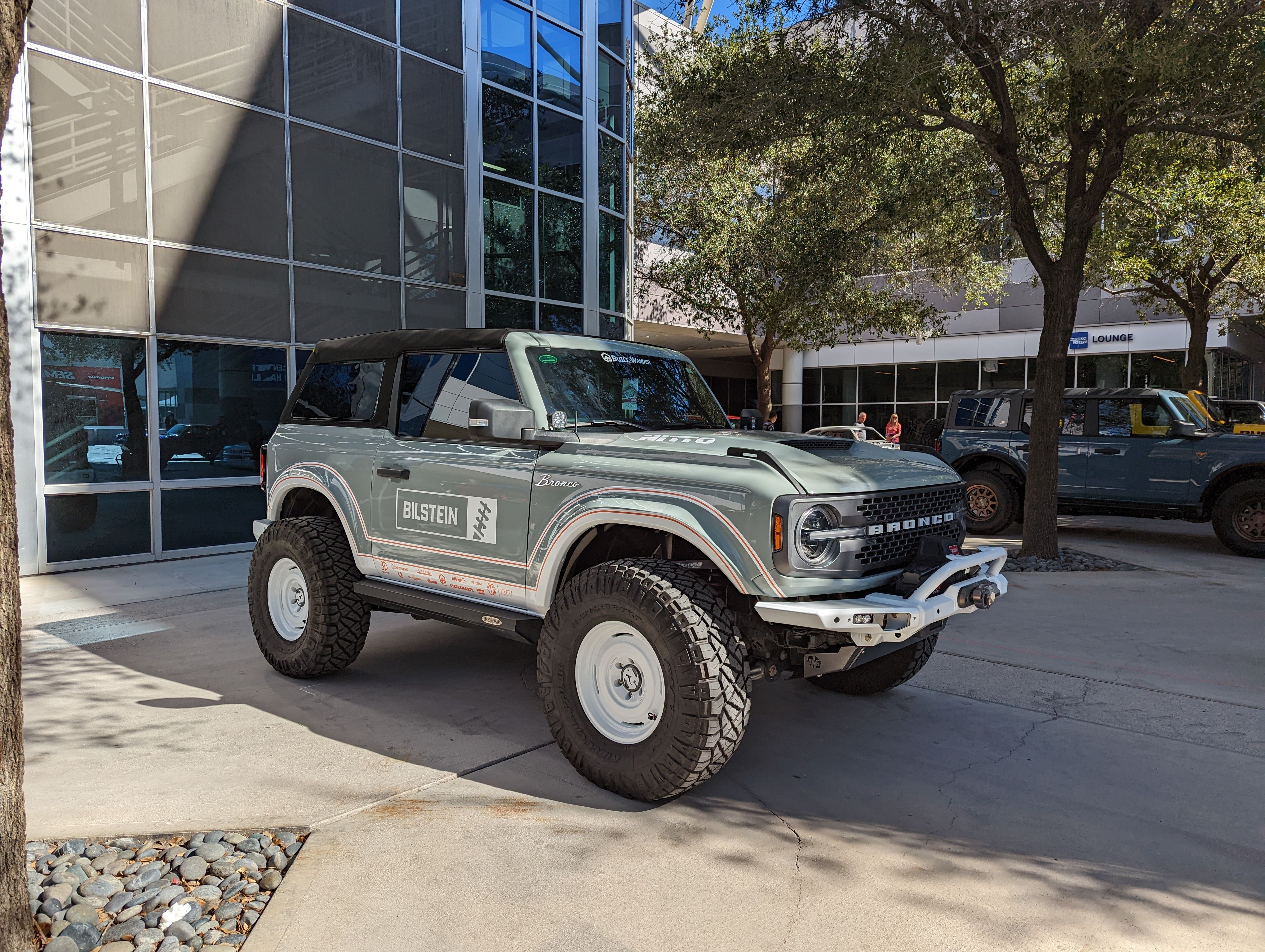 SEMA 2022: SEMA Buisnesswomen's Network Unveils Built Bronco