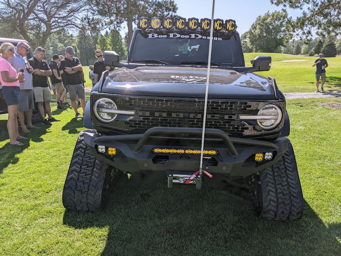 Bronco Traks 2.jpg