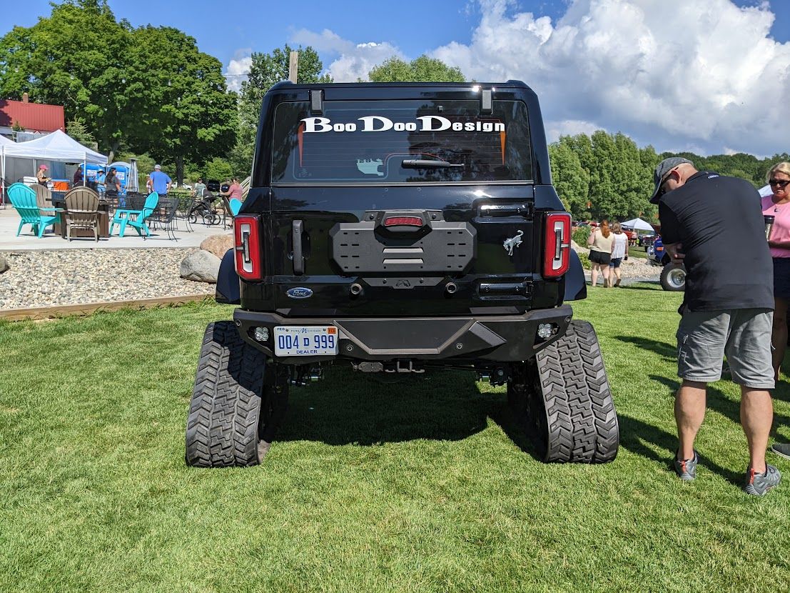 Bronco Traks 3.jpg
