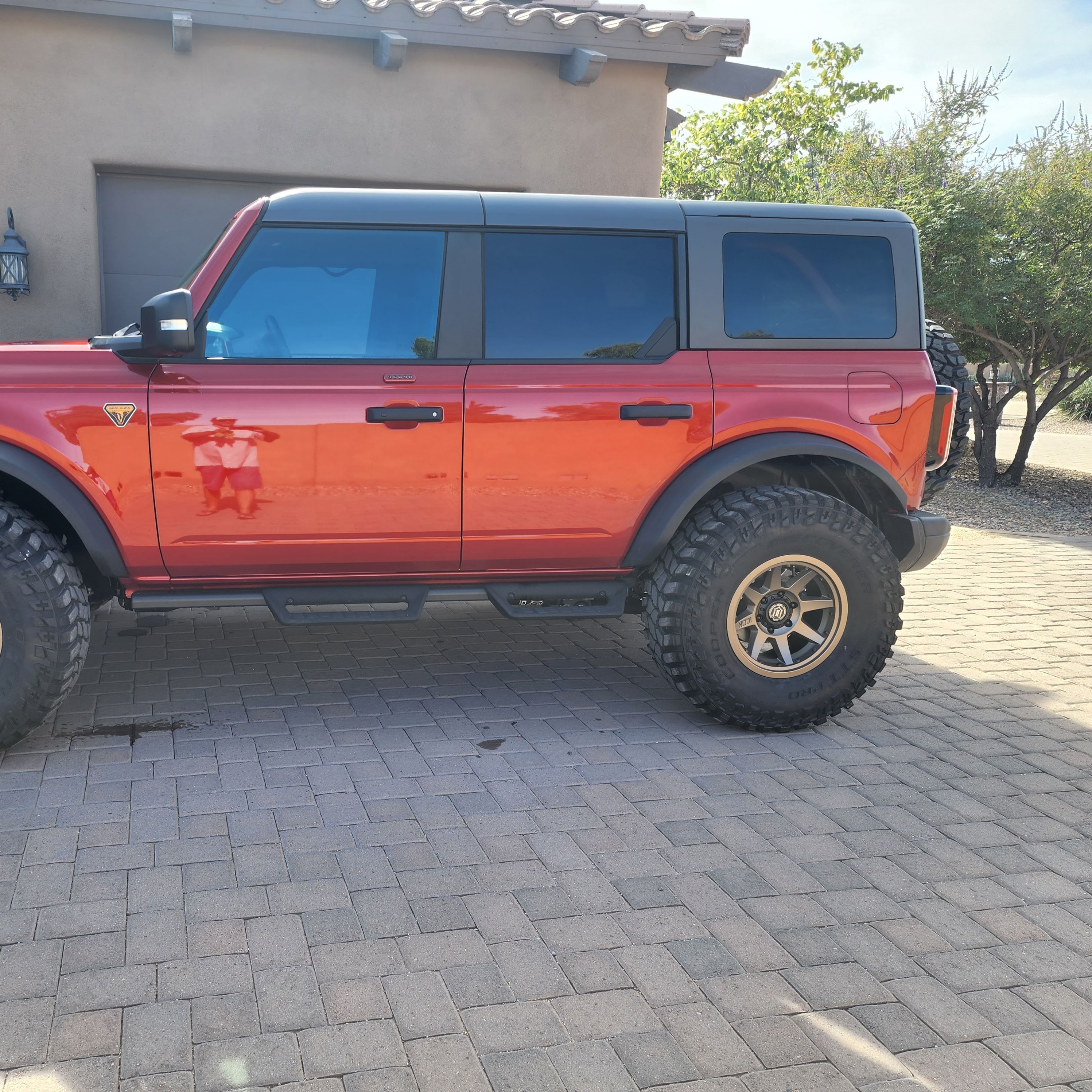 bronco1.jpg