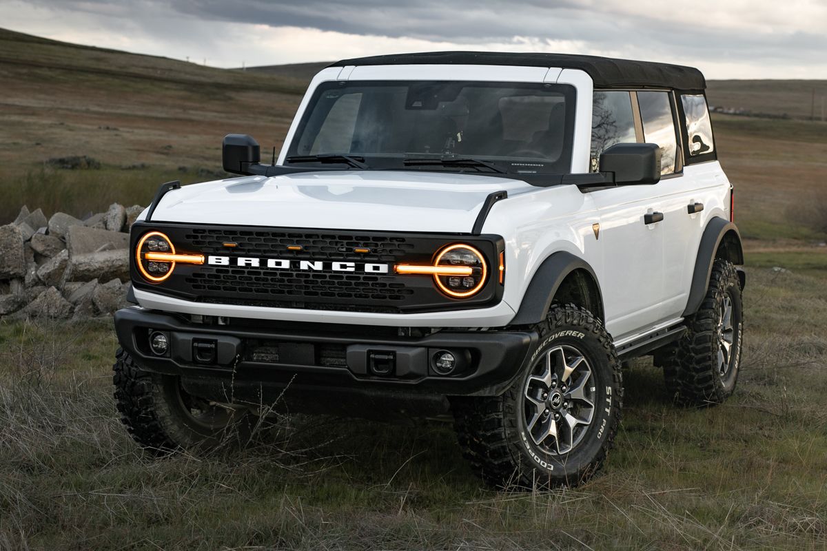 Alpharex_Bronco_Alpha_Black_13-size.jpeg