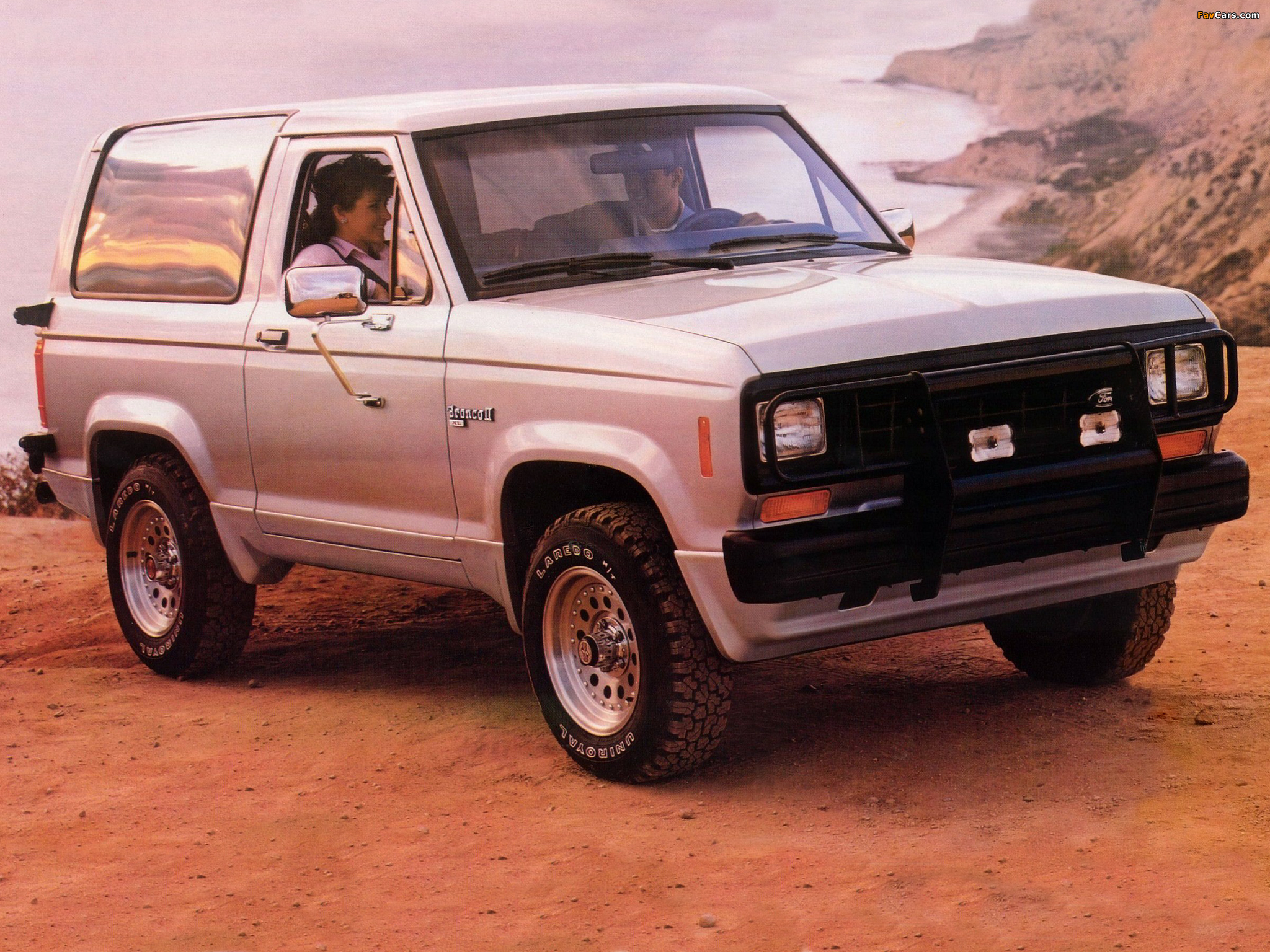 images_ford_bronco-ii_1988_1.jpg