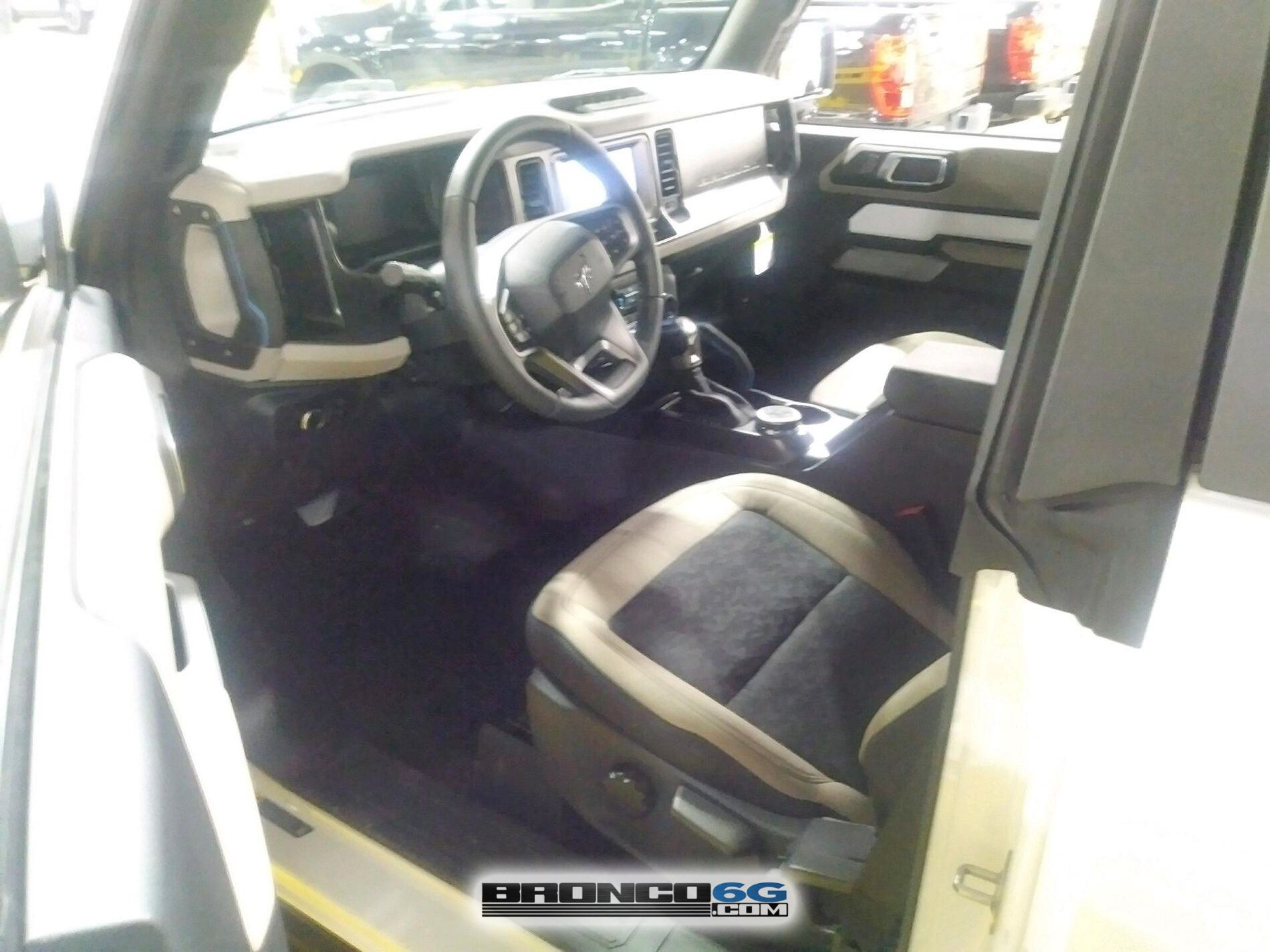 2021 Bronco interior factory production line photos 40 Wildtrak 9.jpg