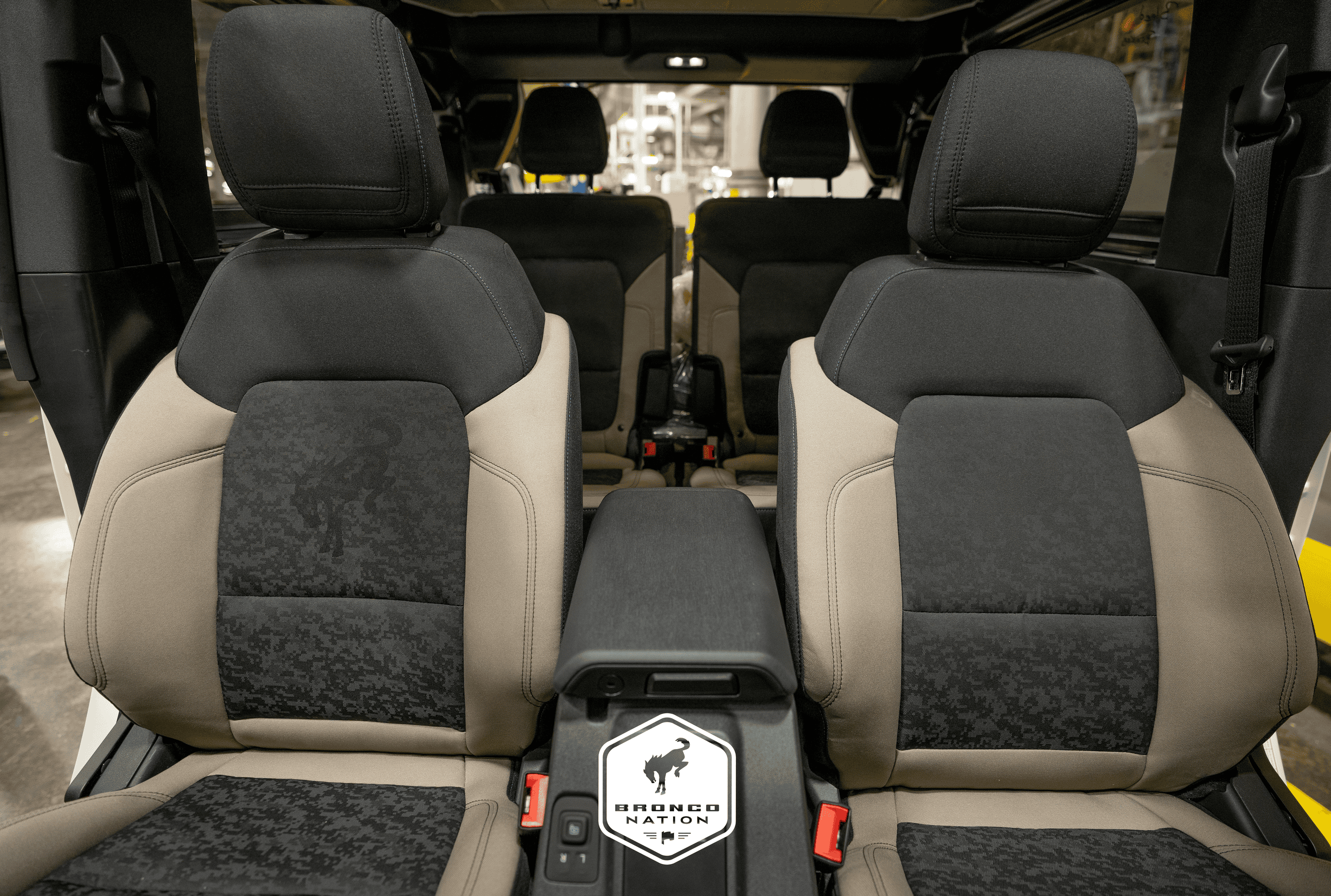 Ford Bronco camo seats.png