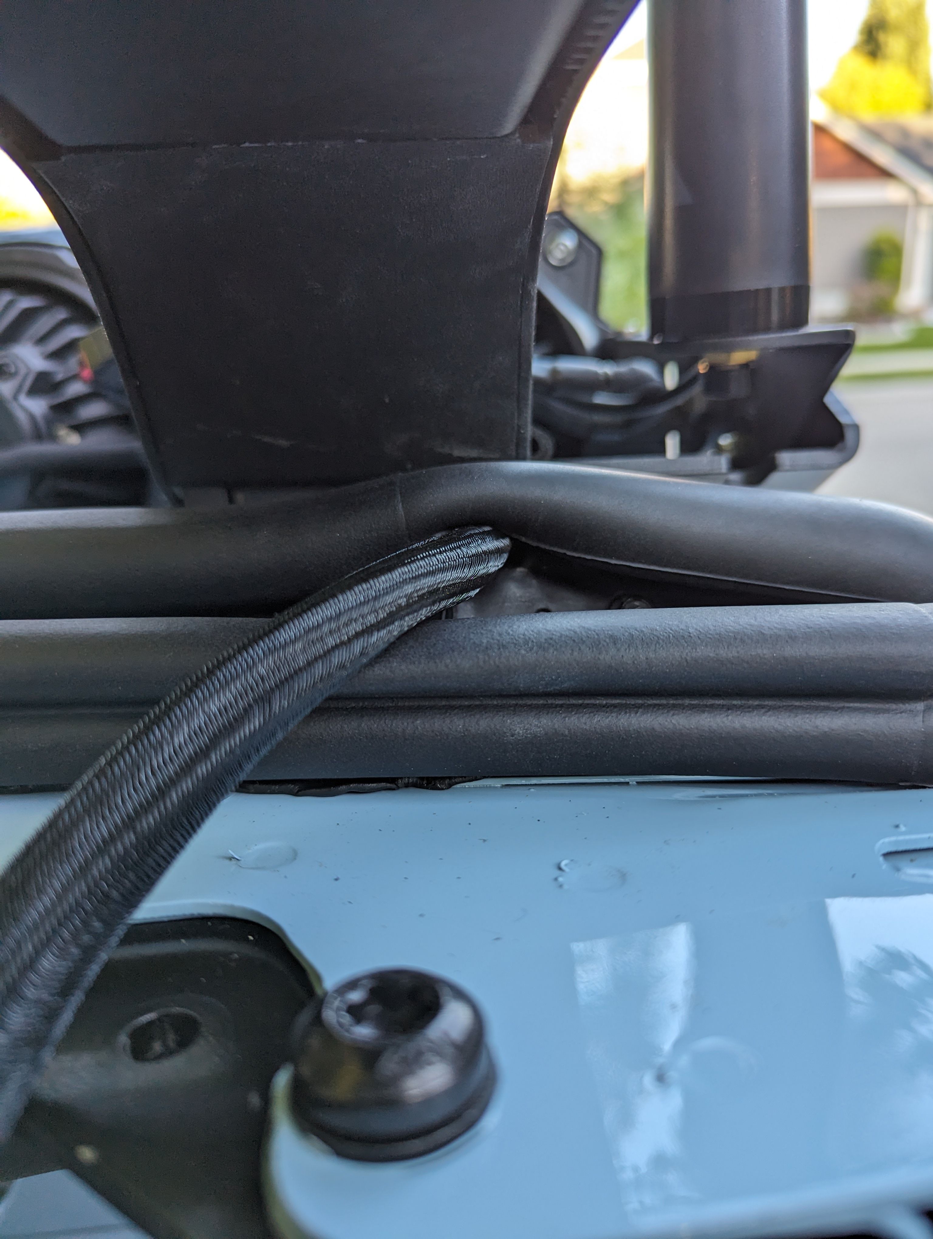 antenna and light bar wireing 3.jpg