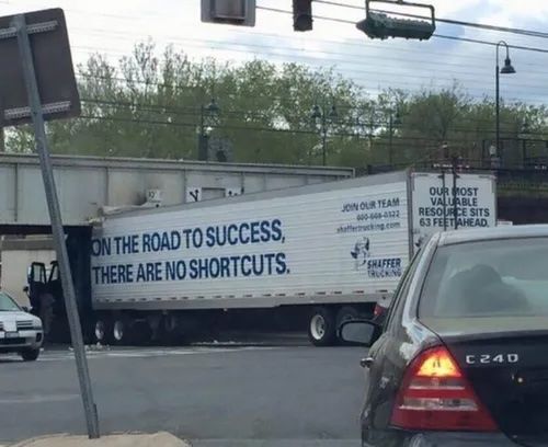 Trucking-Memes-and-Jokes-That-Will-Make-You-LAUGH-YOUR-HEAD-OFF-14-650x531.jpeg