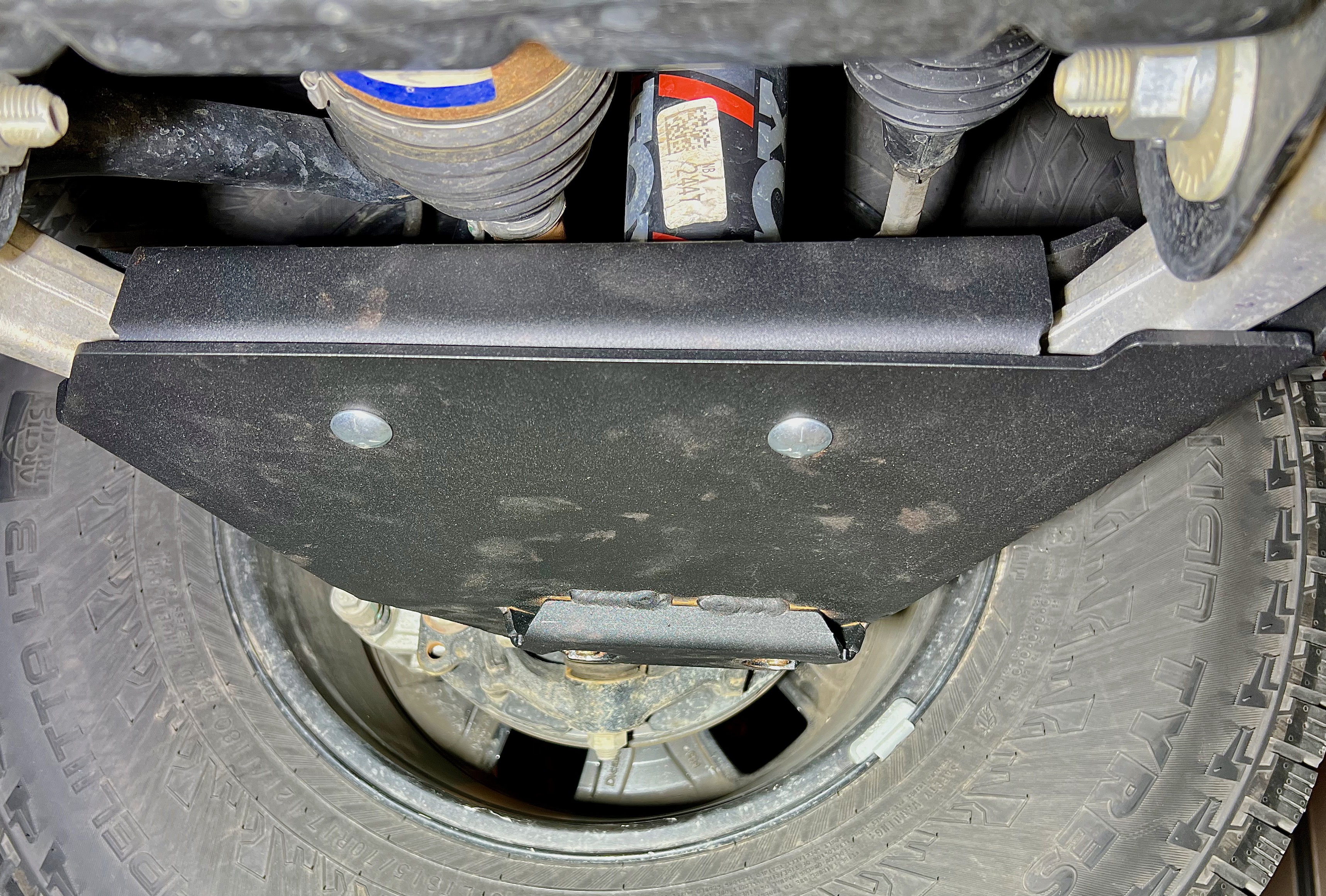 RCI A-arm Skid Plate Drivererside Feb-24.jpeg