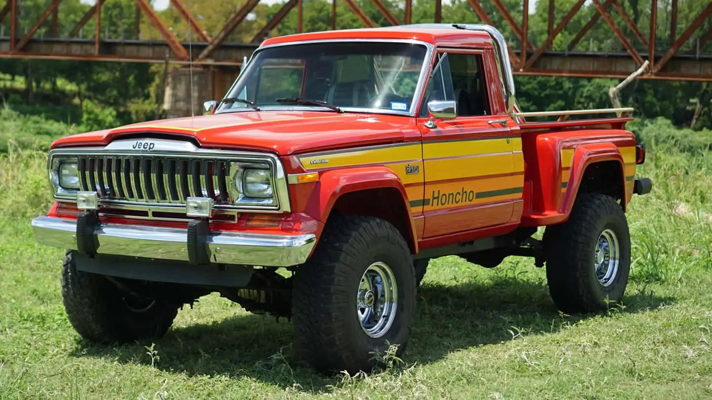 jeepheritage-1981-jeep-j-10-honcho-sportside.jpg
