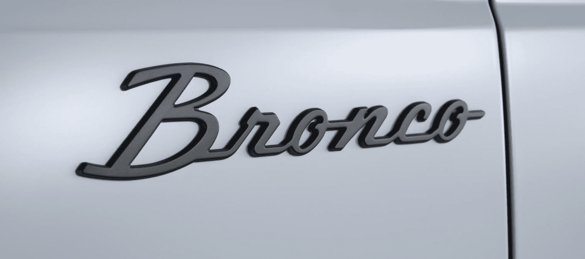 Bronco Matte Black-5.png